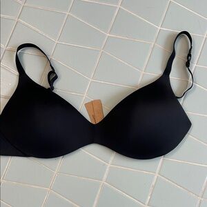 SKIMS wireless form bra